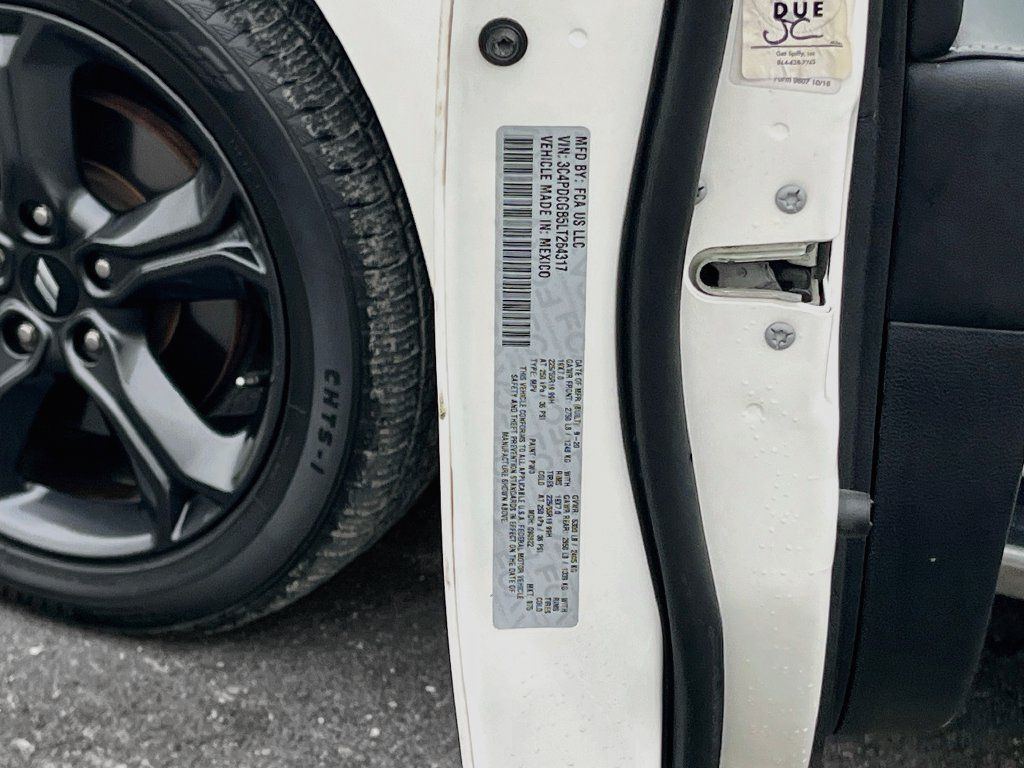 Used 2020 Dodge Journey Crossroad FWD image 31