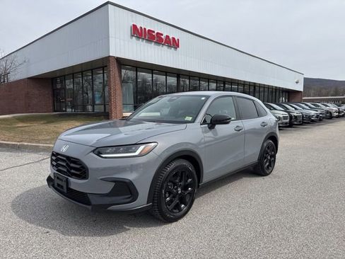 Used 2024 Honda HR-V Sport image 1