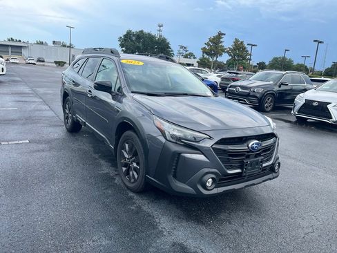 Used 2025 Subaru Outback Onyx Edition XT w/ Tech Package 3 AWD/4WD image 8