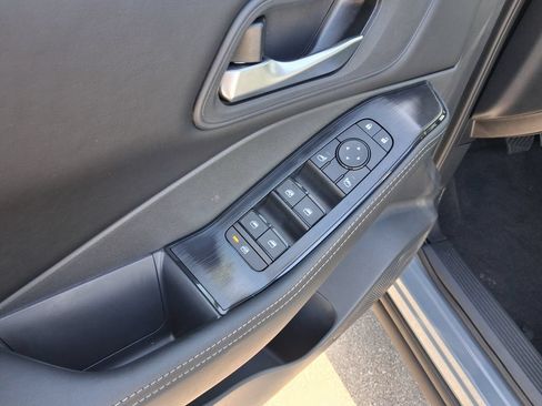 Used 2026 Nissan Rogue SV FWD image 16