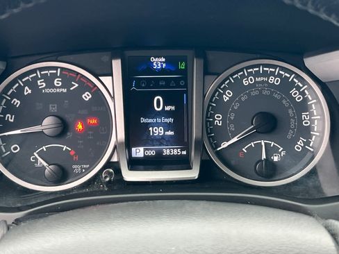 Used 2023 Toyota Tacoma SR5 image 31