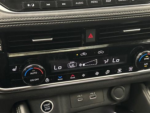 Certified 2023 Nissan Rogue Platinum w/ Platinum Premium Package image 29