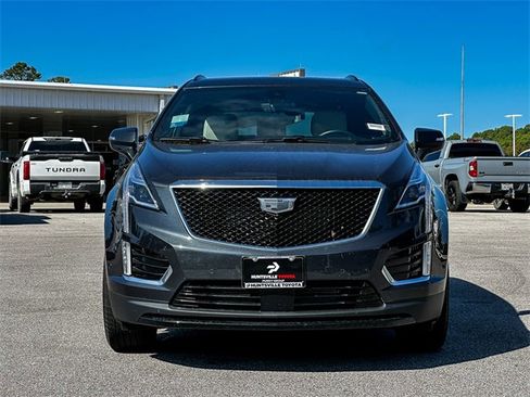 Used 2022 Cadillac XT5 Sportv w/ Technology Package image 3