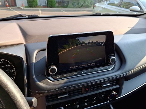 Certified 2023 Nissan Rogue S AWD/4WD image 16
