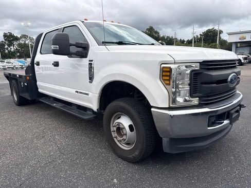 Used 2018 Ford F350 XL w/ Power Equipment Group AWD/4WD image 3