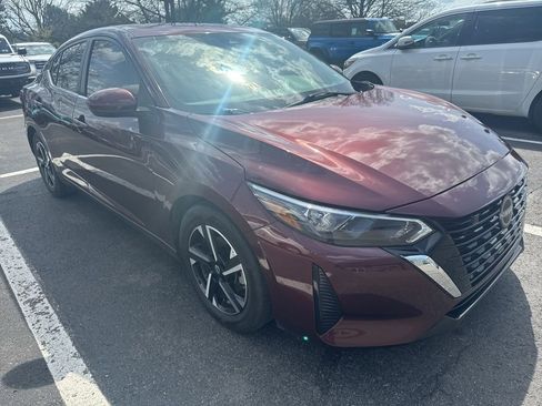 Used 2024 Nissan Sentra SV image 4