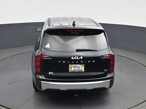 Used 2024 Kia Telluride LX AWD/4WD image 19