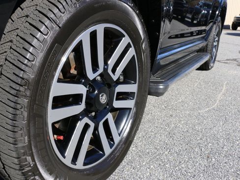 Used 2017 Toyota 4Runner Limited image 14