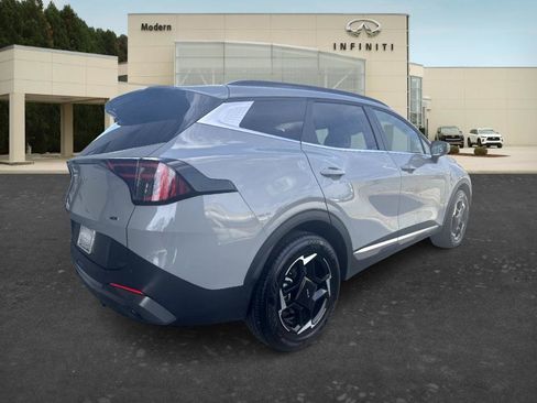 Used 2026 Kia Sportage EX w/ EX Panorama Roof Package image 5