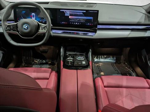 Certified 2024 BMW i5 eDrive40i w/ M Sport Package image 19