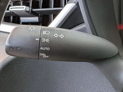 Used 2022 Toyota Corolla SE image 10