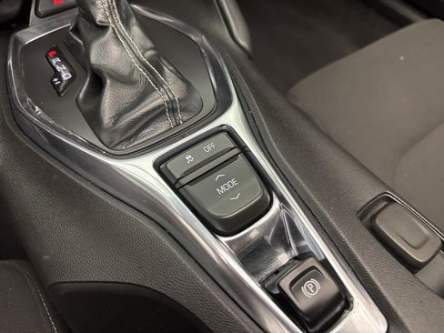 Used 2022 Chevrolet Camaro LT image 29