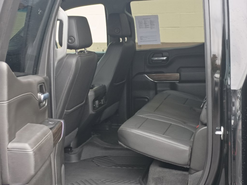 Used 2022 Chevrolet Silverado 1500 RST w/ Convenience Package II AWD/4WD image 16