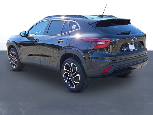 New 2026 Chevrolet Trax RS w/ Driver Confidence Package image 7