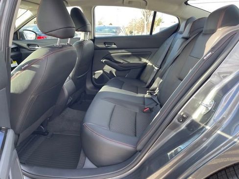 New 2025 Nissan Altima 2.5 SR image 23