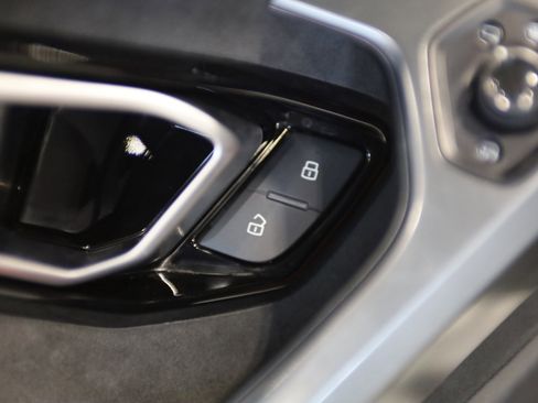 Used 2015 Lamborghini Huracan LP 610-4 image 15