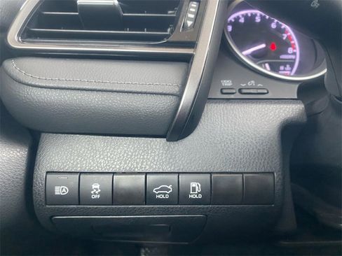 Used 2024 Toyota Camry LE w/ Convenience Package image 18