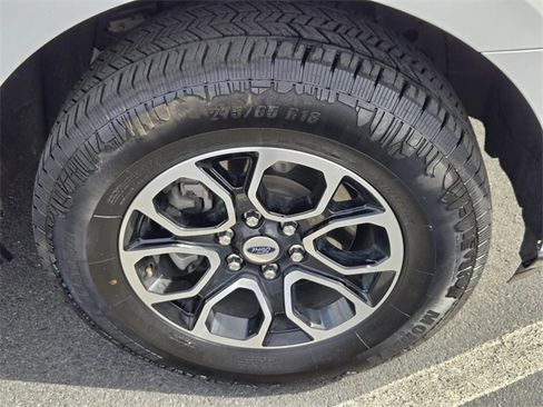 Certified 2024 Ford Expedition Max XLT image 20