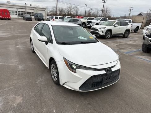 Used 2022 Toyota Corolla LE image 22