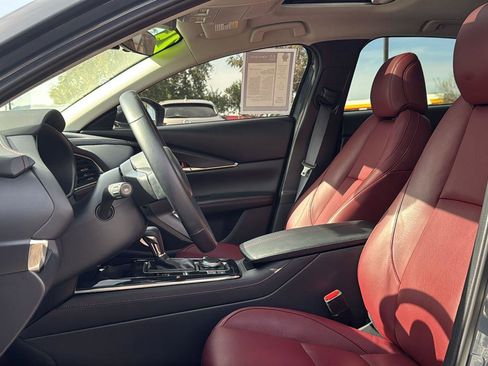 Certified 2025 MAZDA CX-30 AWD 2.5 S w/ Preferred Package image 24