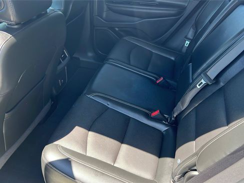Used 2023 GMC Terrain SLT w/ Infotainment Package II AWD/4WD image 15