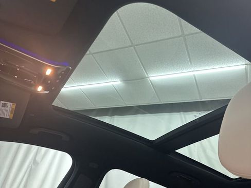 Used 2026 Mercedes-Benz GLC 300 image 19