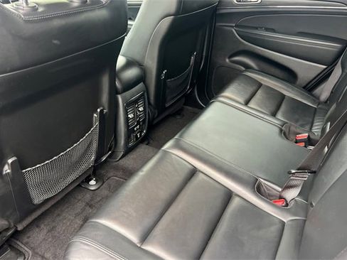 Used 2022 Jeep Grand Cherokee Limited image 14