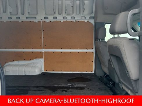 Certified 2019 Nissan NV 2500 SV RWD image 17