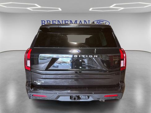 Certified 2025 Ford Expedition Active AWD/4WD image 6