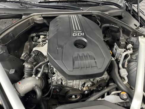 Used 2023 Genesis G70 2.0T image 33