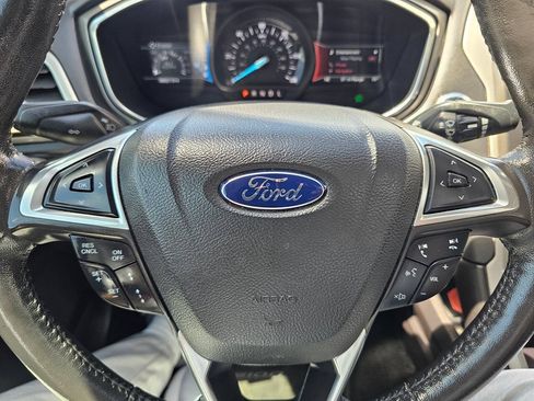 Used 2016 Ford Fusion Energi SE FWD image 18
