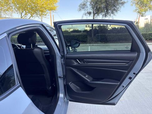 Used 2022 Honda Accord Sport image 12