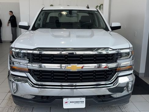 Used 2019 Chevrolet Silverado 1500 LT w/ All Star Edition image 32
