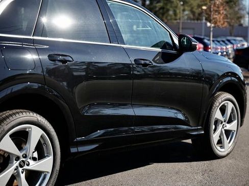 New 2025 Audi Q5 Prestige image 8