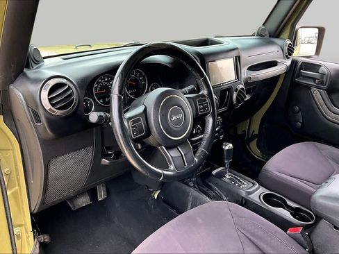 Used 2013 Jeep Wrangler Sport AWD/4WD image 14