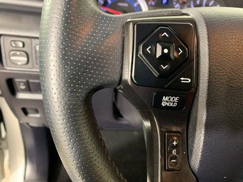 Used 2018 Toyota 4Runner TRD Off-Road Premium image 20