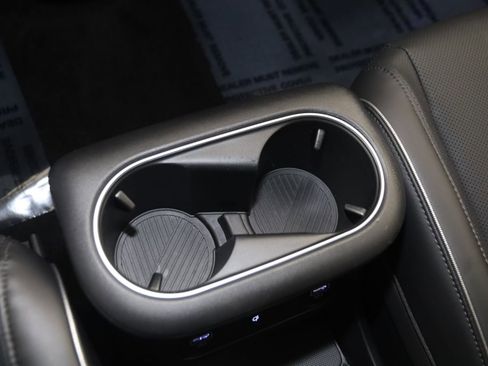 Used 2024 Hyundai Ioniq 5 Limited image 32