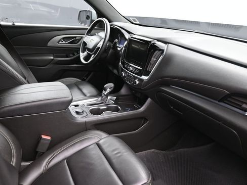 Certified 2023 Chevrolet Traverse LT image 14
