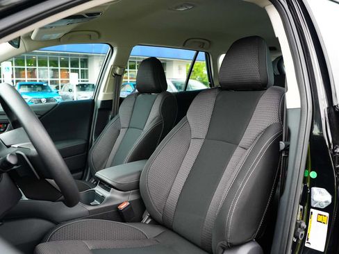 Used 2025 Subaru Outback AWD/4WD image 17