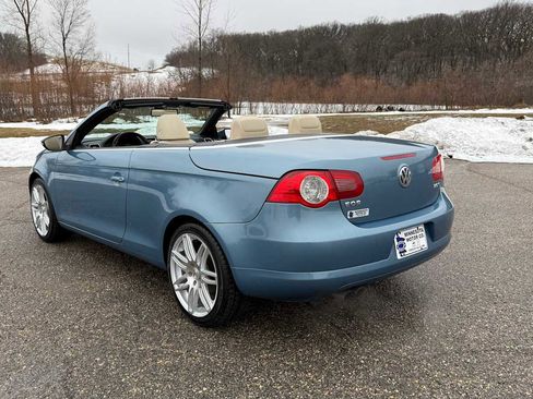 Used 2010 Volkswagen Eos Lux image 11