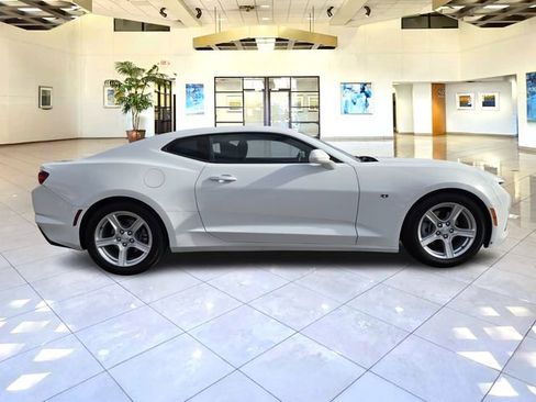 Used 2023 Chevrolet Camaro LT RWD image 8