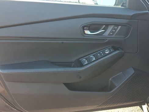 Used 2023 Honda Accord Touring image 12