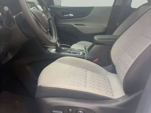 Used 2024 Chevrolet Equinox LS w/ LS Convenience Package FWD image 33