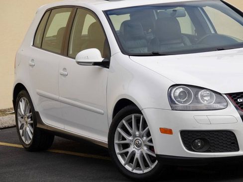Used 2007 Volkswagen GTI 4-Door FWD image 38