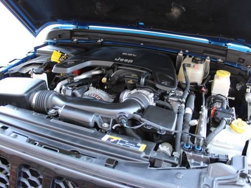 Used 2021 Jeep Gladiator Sport AWD/4WD image 48