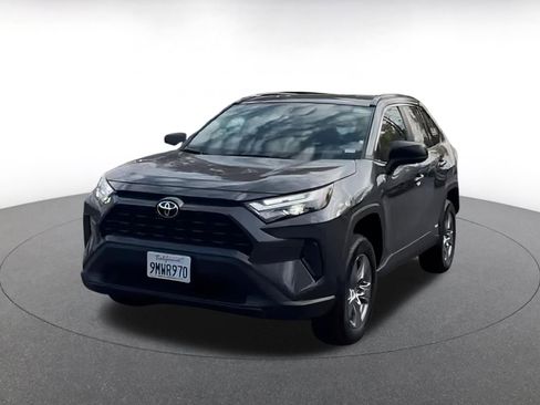 Used 2025 Toyota RAV4 LE image 2