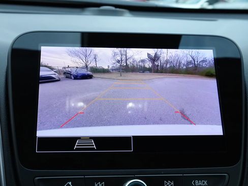 Used 2024 Chevrolet Malibu LT image 28