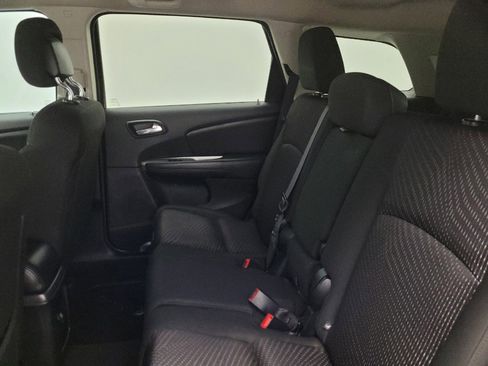 Used 2019 Dodge Journey SE w/ Connectivity Group image 18