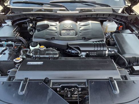 Used 2024 Nissan Armada SL w/ Midnight Edition Package image 13