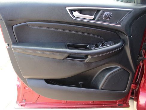 Used 2016 Ford Edge Titanium w/ Equipment Group 302A AWD/4WD image 15